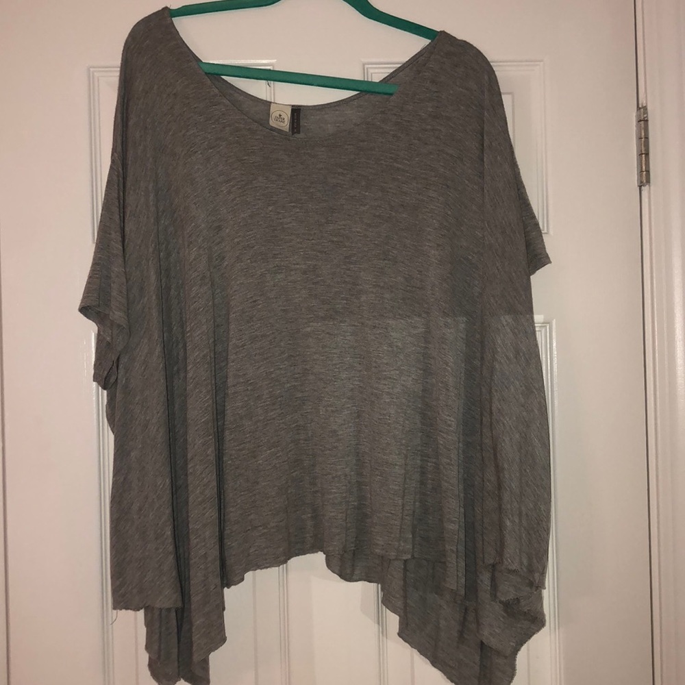 Grey flowy top